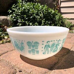 Vintage Pyrex Amish Butterprint 403
